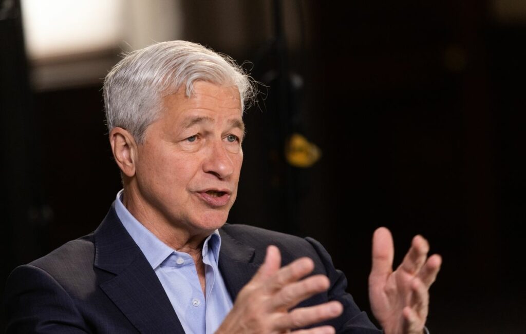 JPMorgan CEO Jamie Dimon says the company is bracing itself for economic ‘hurricane’